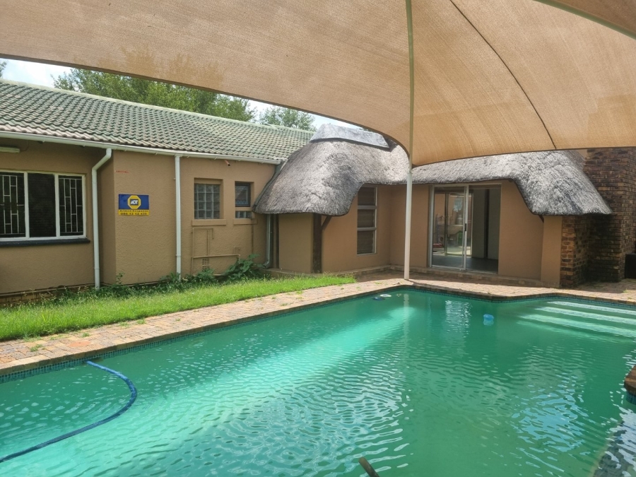 4 Bedroom Property for Sale in Vaalpark Free State